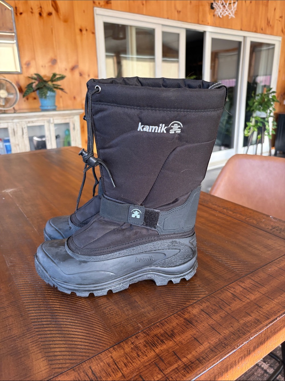 Kamik Black Insulated Snow Boots with Drawcord - Picture 2 of 2